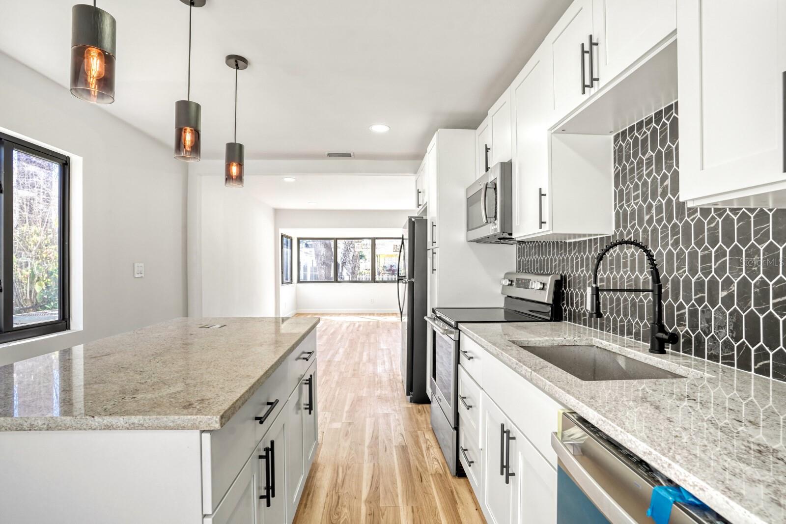 GLENWOOD PARK - Residential