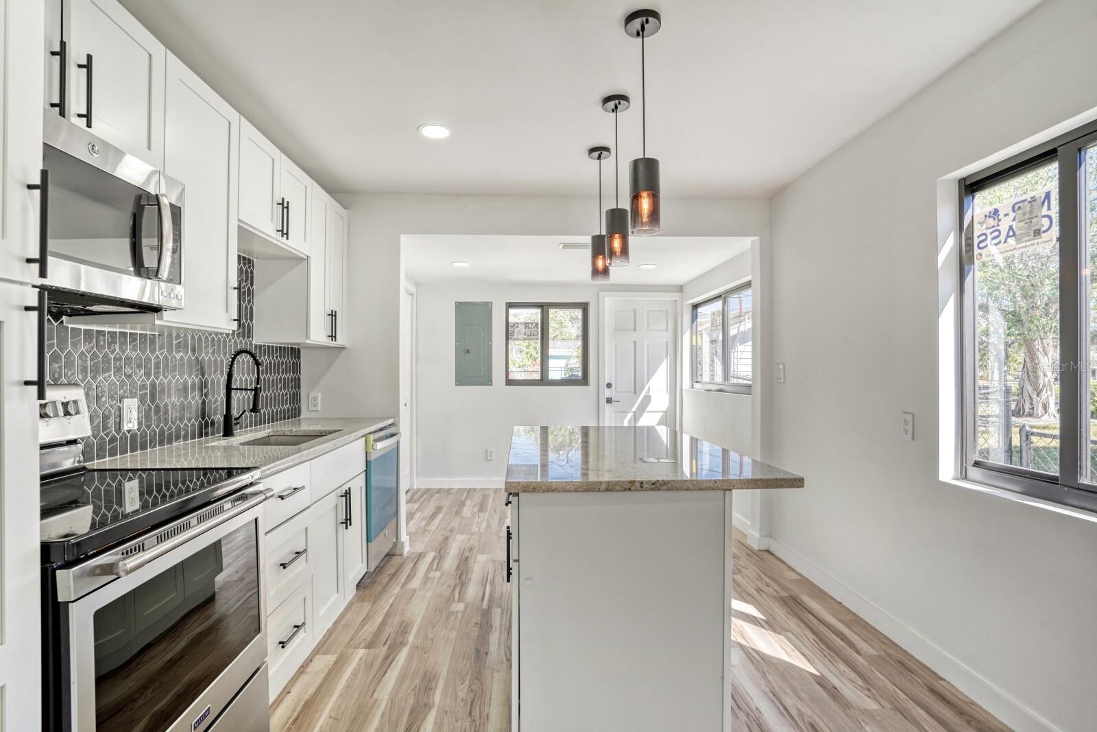 GLENWOOD PARK - Residential