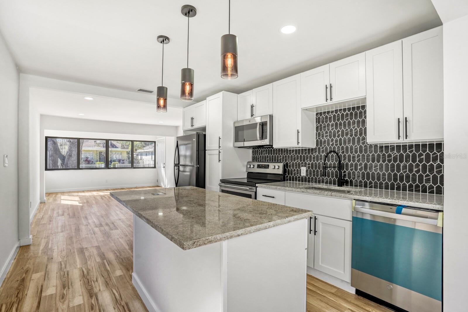 GLENWOOD PARK - Residential