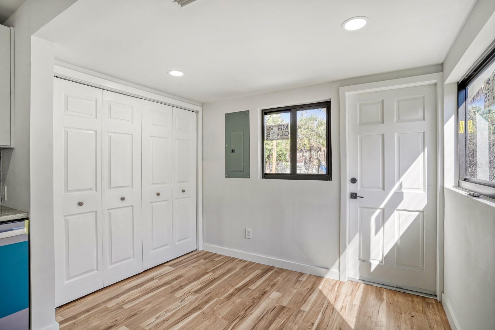 GLENWOOD PARK - Residential