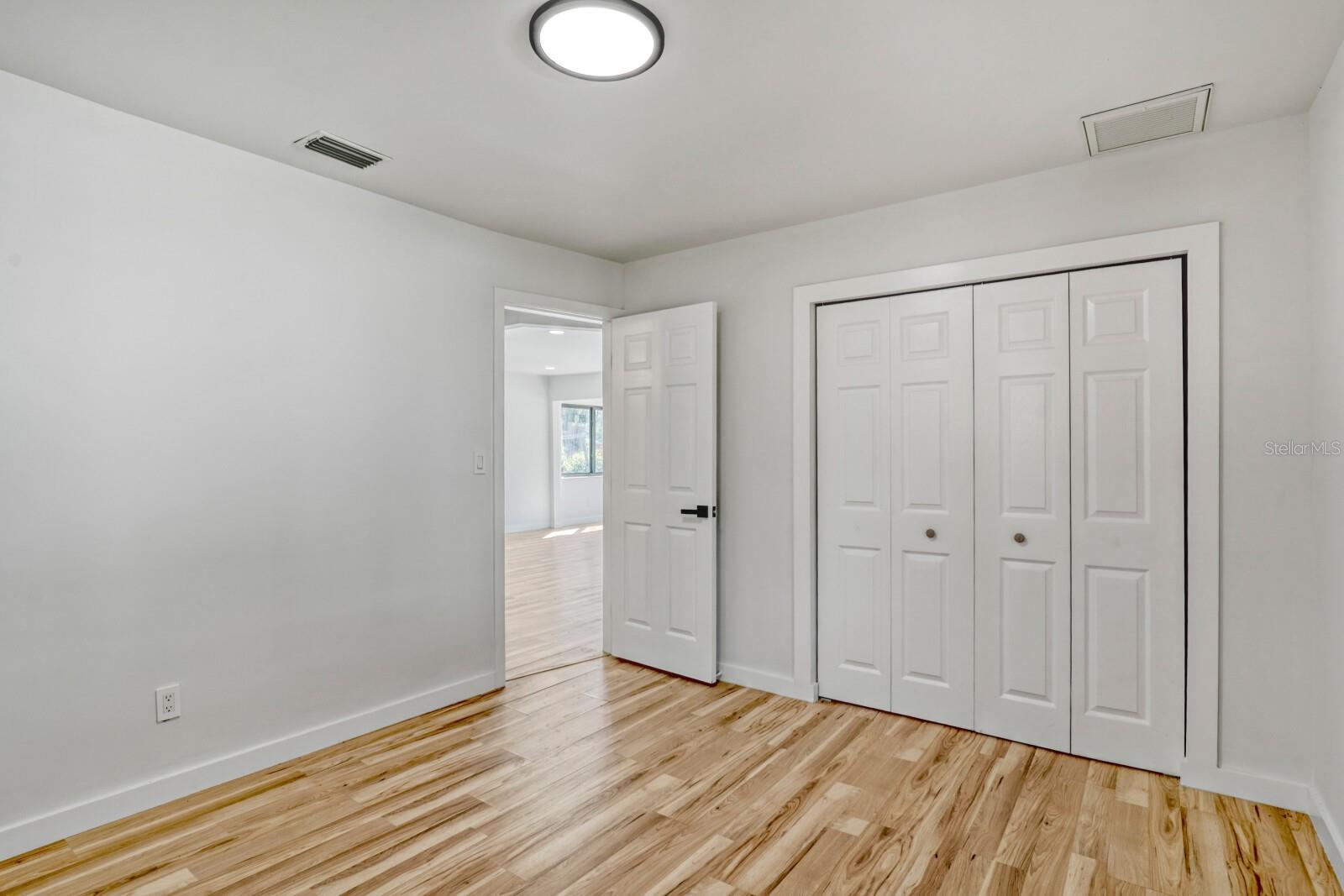 GLENWOOD PARK - Residential