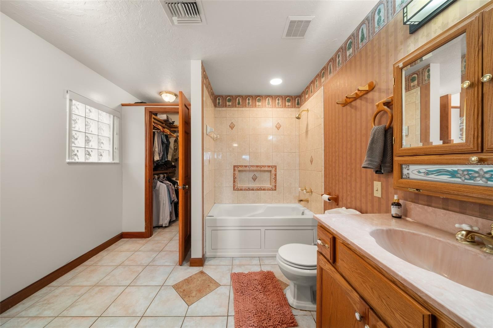 ORANGE BLOSSOM ESTATE - Residential