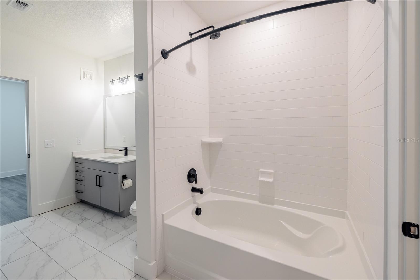 THE ROW WATERSIDE - Residential Lease