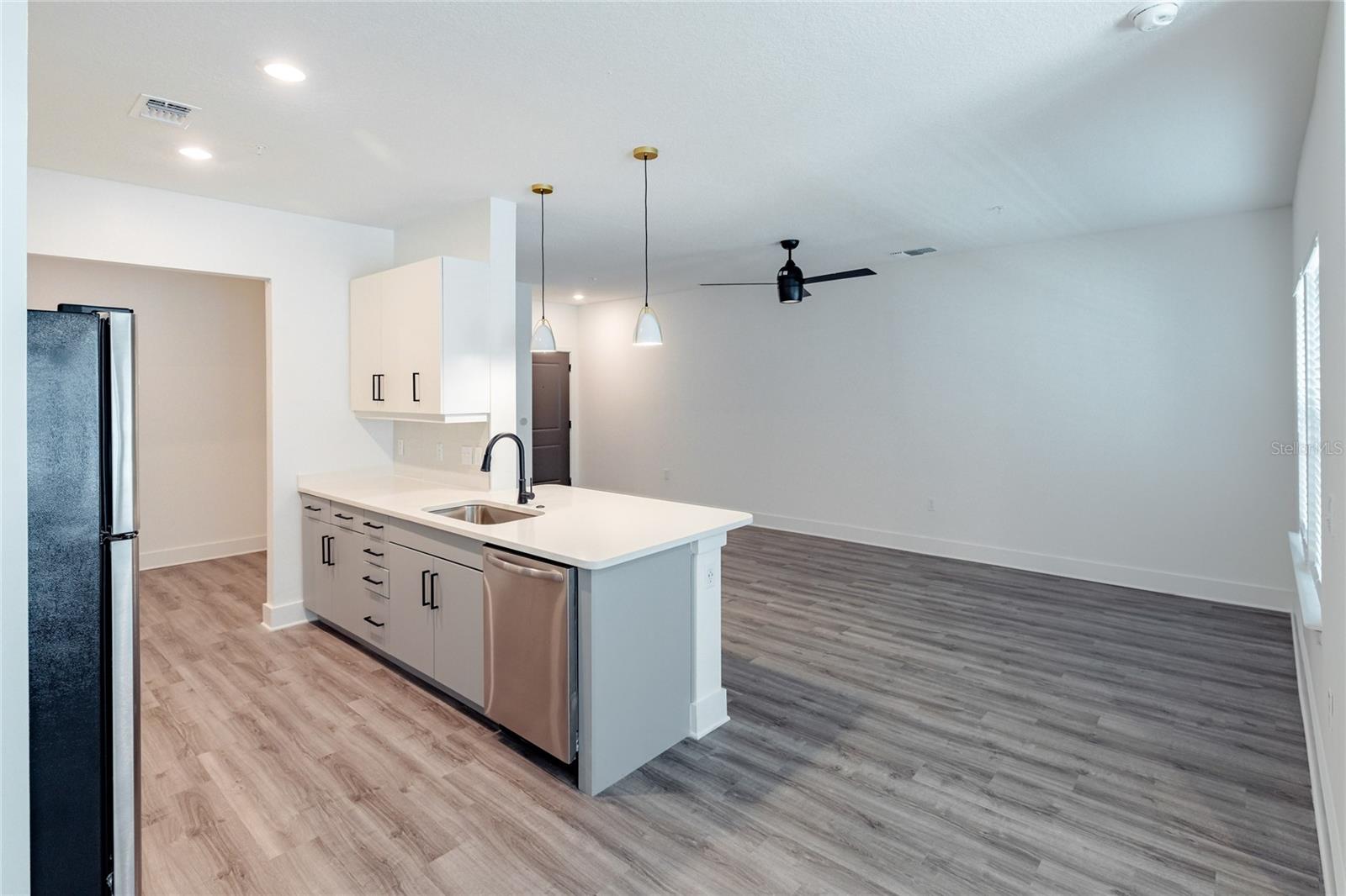 THE ROW WATERSIDE - Residential Lease