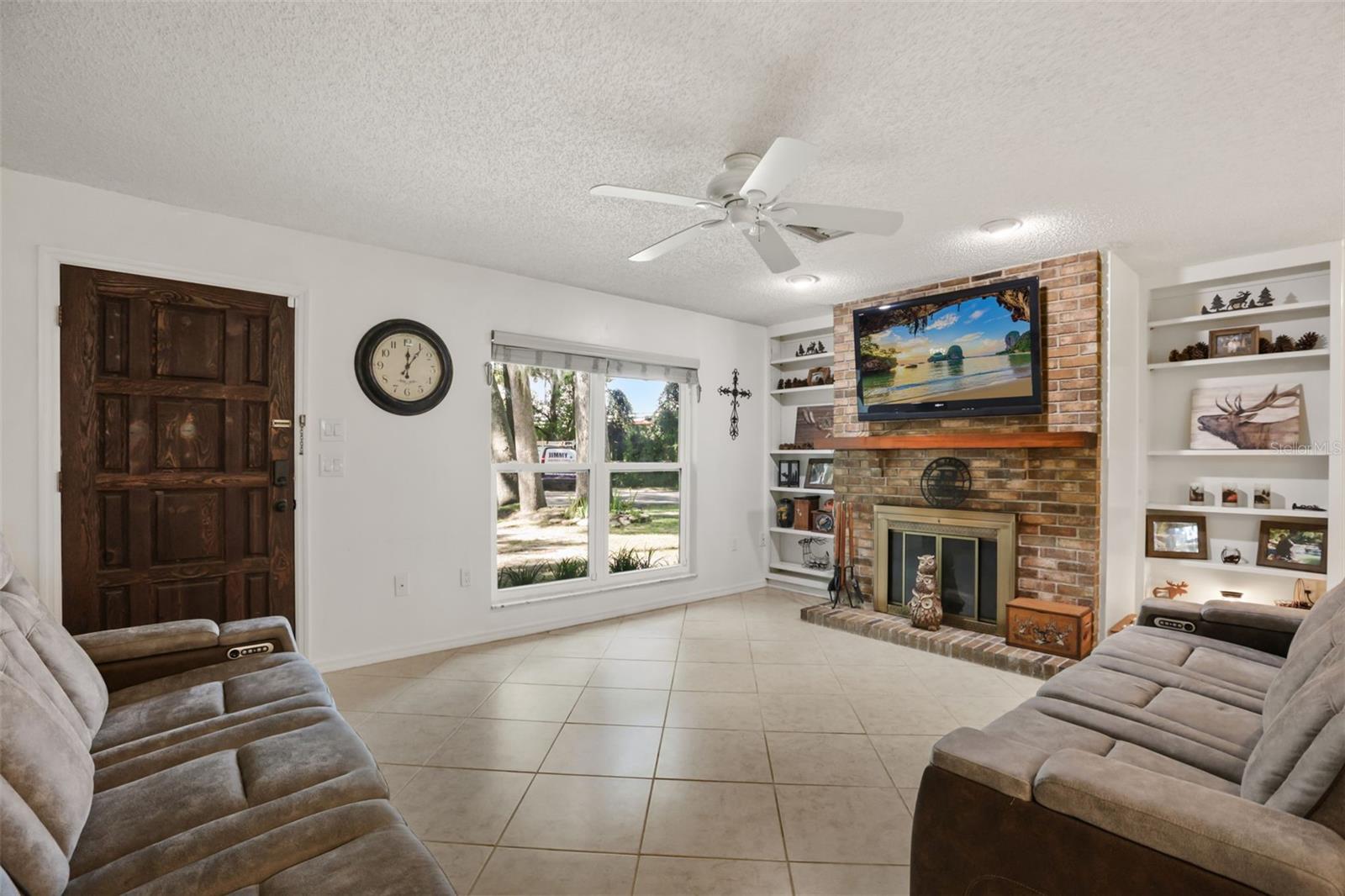 1080 FOREST DRIVE