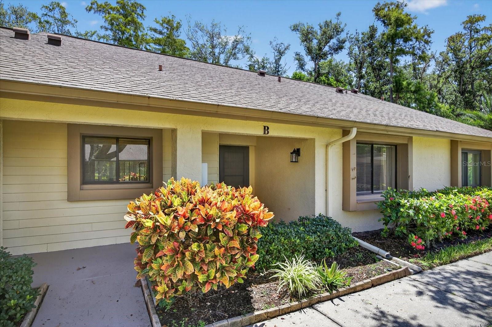 2561 OAKLEAF LANE 40B