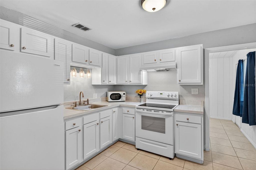 Photo of 2401 19th Street S, St Petersburg, FL 33712 (MLS # TB8441079)