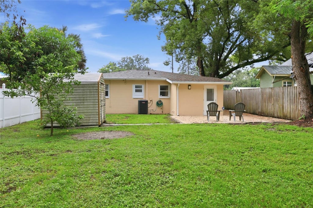 Photo of 8407 N Newport Avenue, Tampa, FL 33604 (MLS # TB8560082)