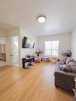 MARKHAM MEADOWS - Residential