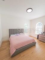 MARKHAM MEADOWS - Residential