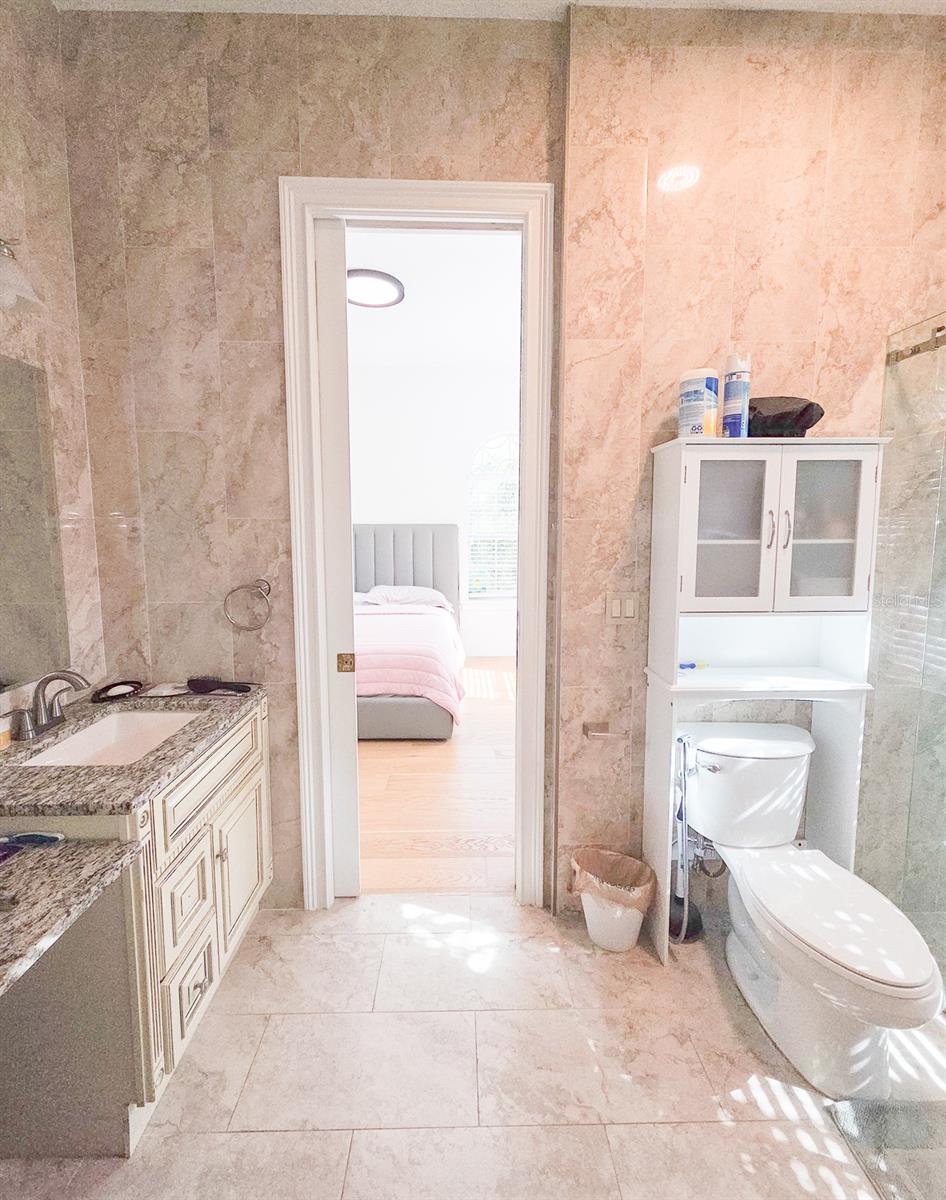 MARKHAM MEADOWS - Residential