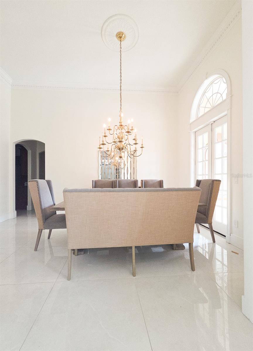 1742 FIFESHIRE COURT