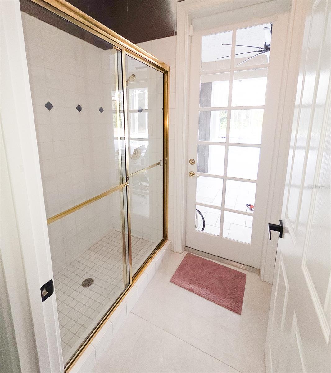 MARKHAM MEADOWS - Residential