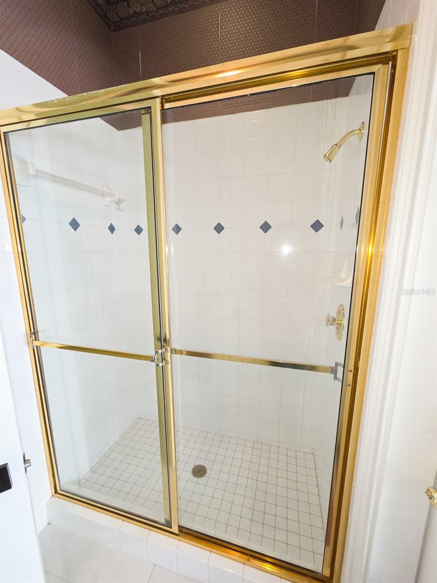 MARKHAM MEADOWS - Residential