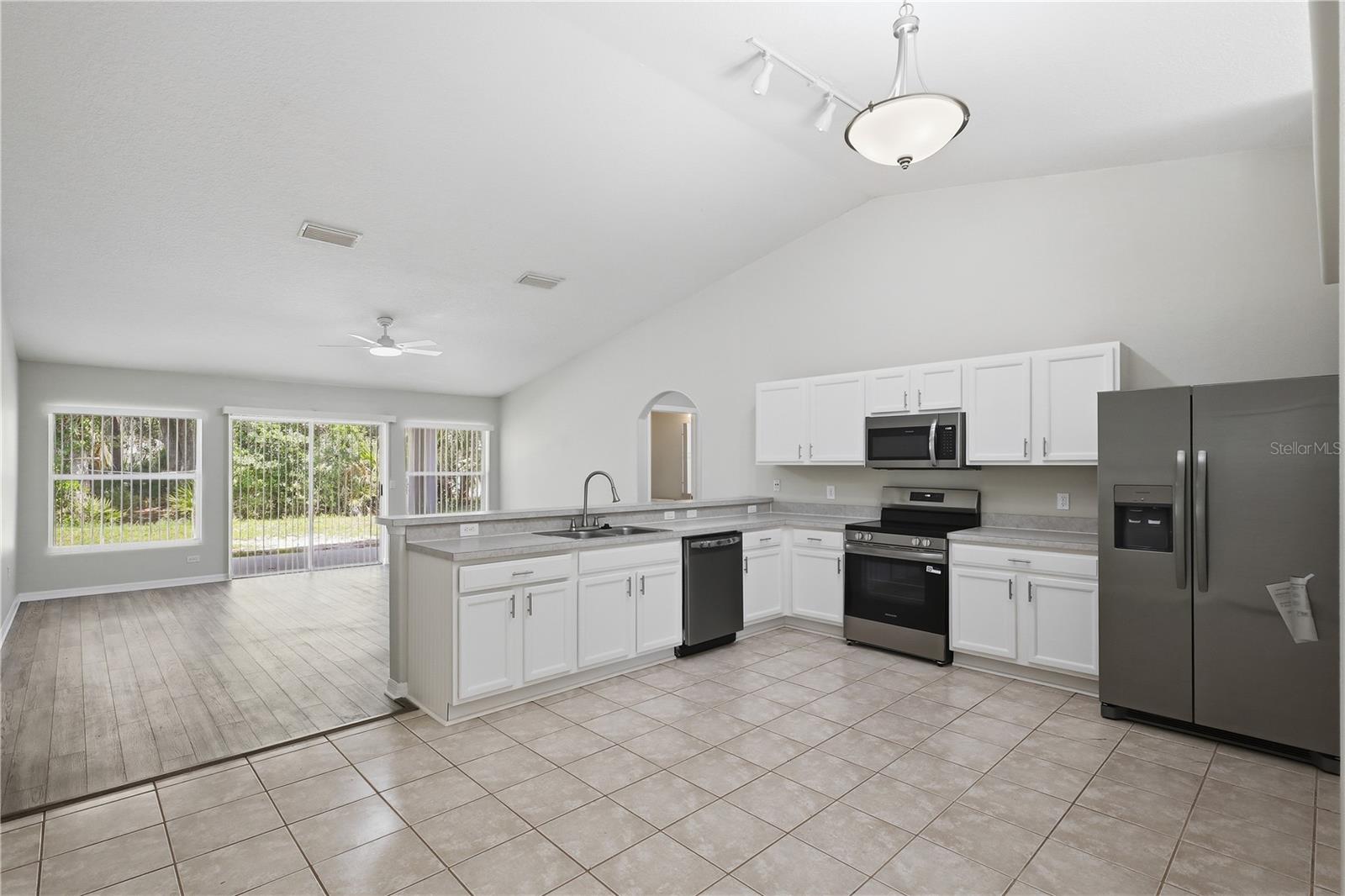 PINE GROVE - Residential
