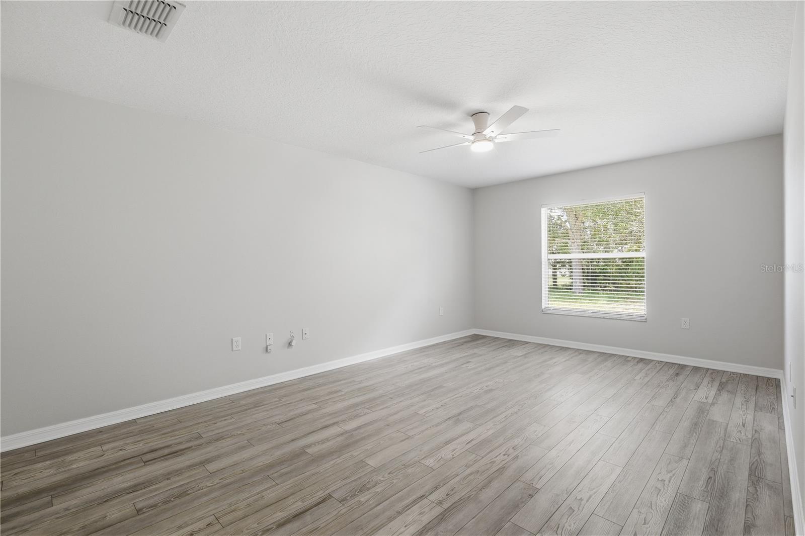PINE GROVE - Residential
