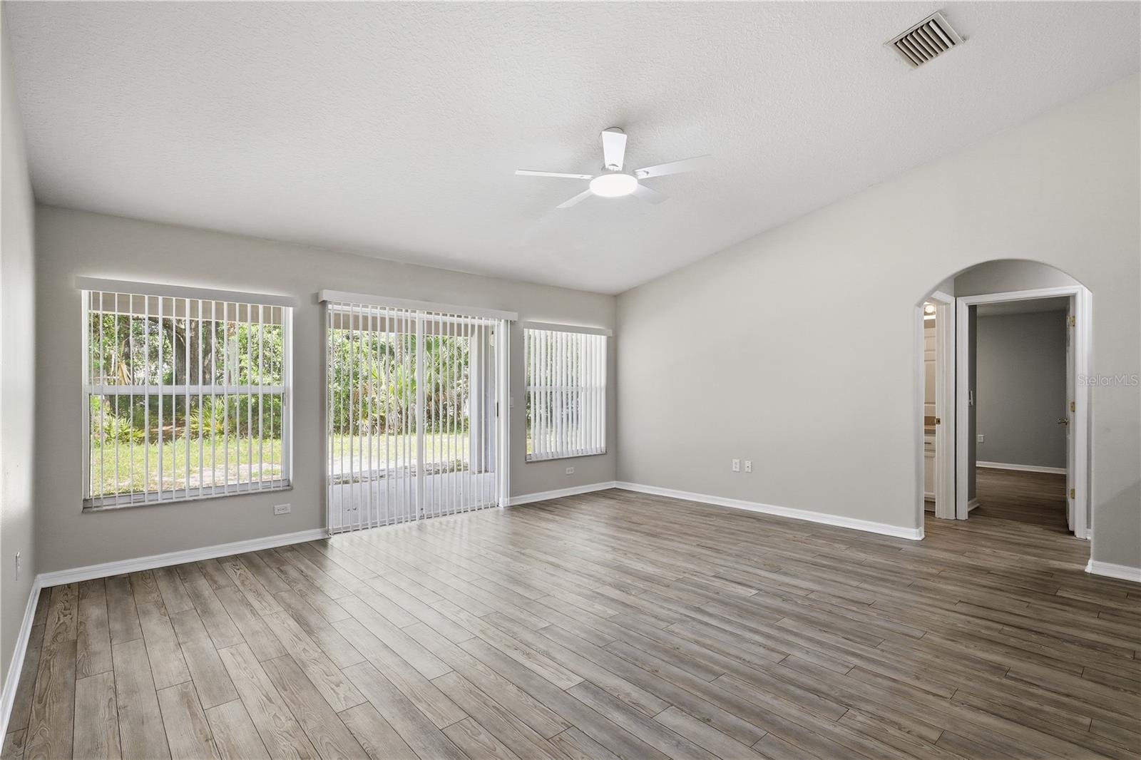 PINE GROVE - Residential