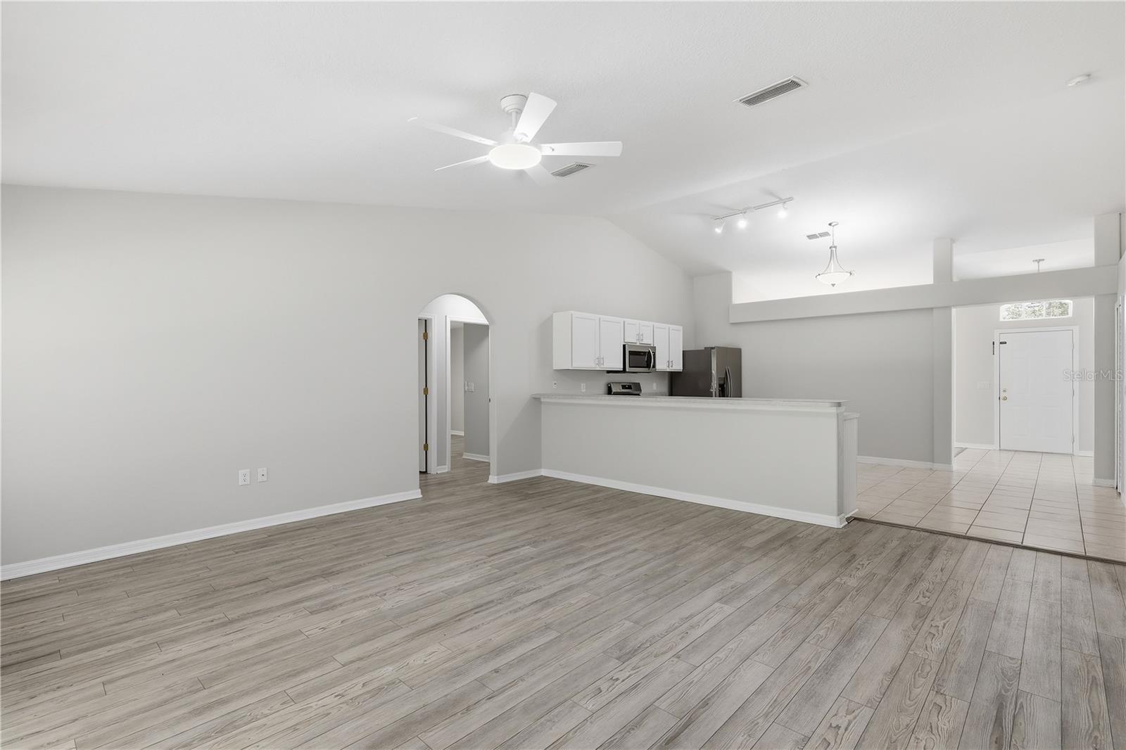 PINE GROVE - Residential