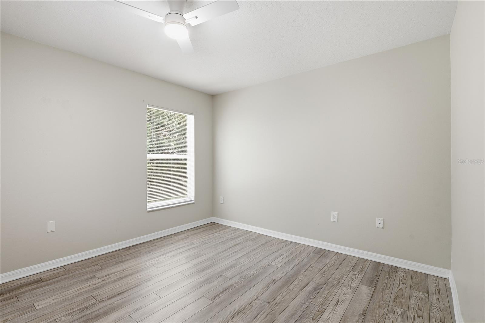 PINE GROVE - Residential
