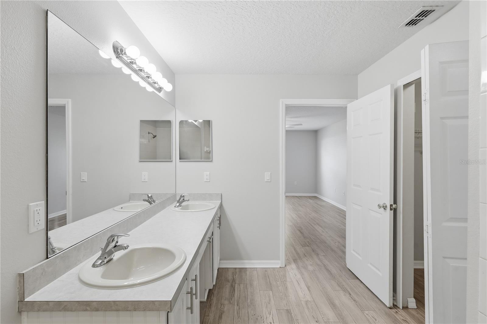 PINE GROVE - Residential