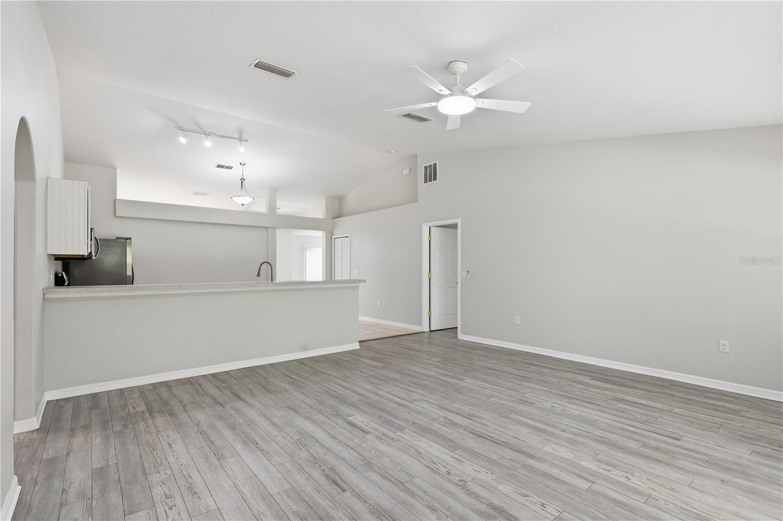 PINE GROVE - Residential