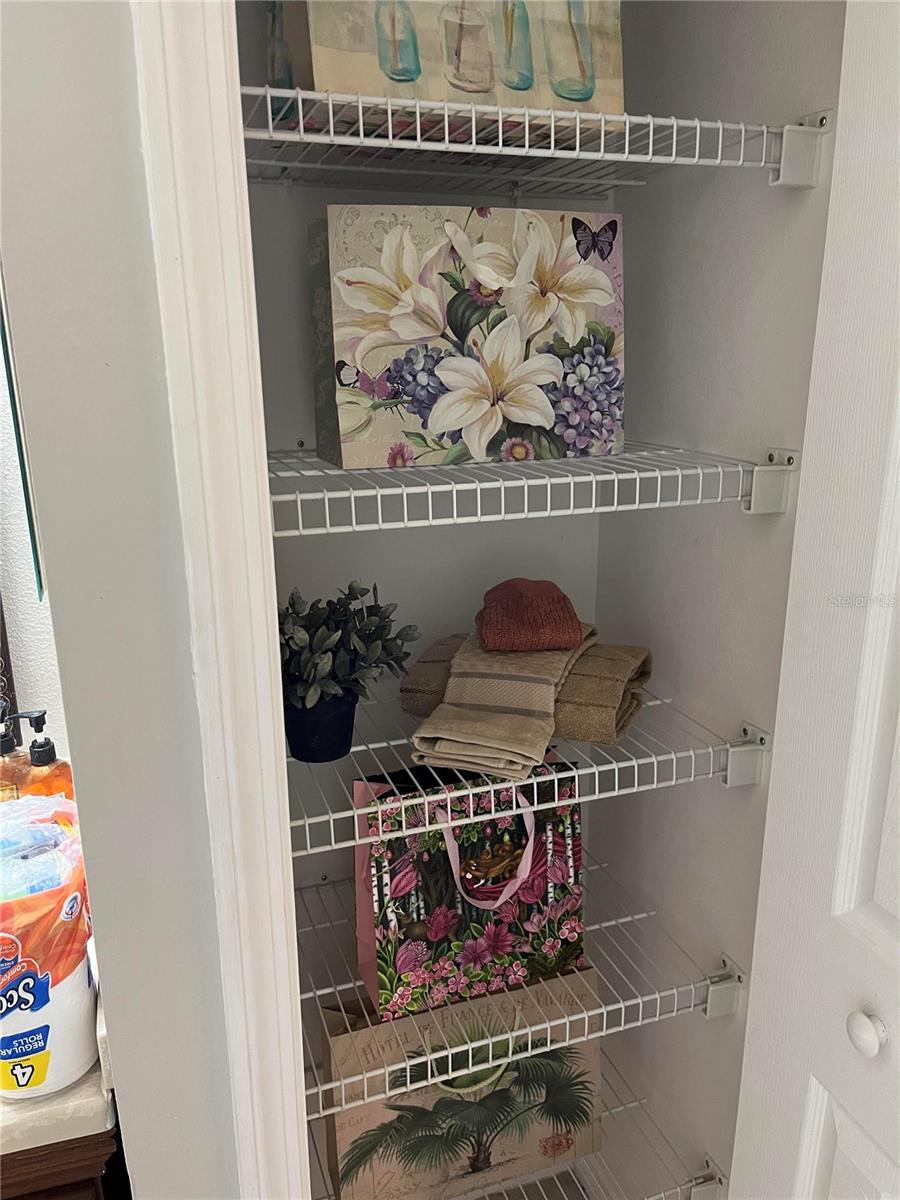 RESERVE/LAKEVIEW CONDO - Residential Lease