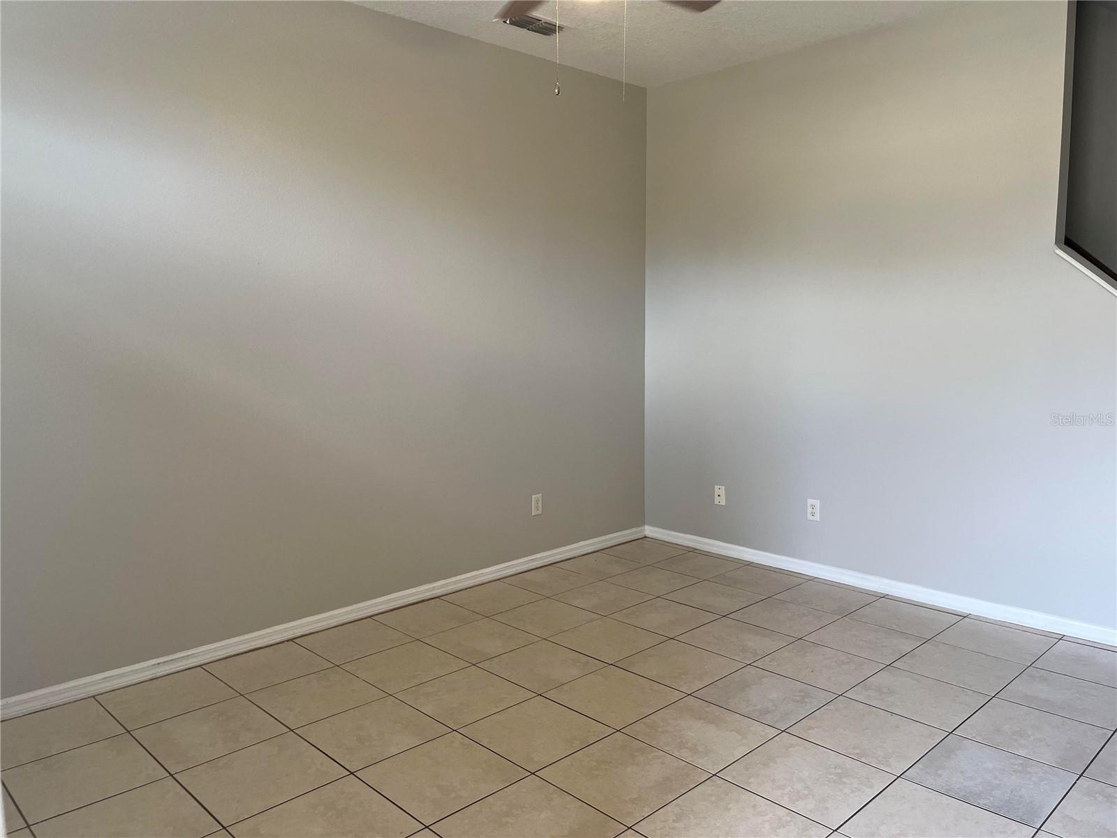 RESERVE/LAKEVIEW CONDO - Residential Lease