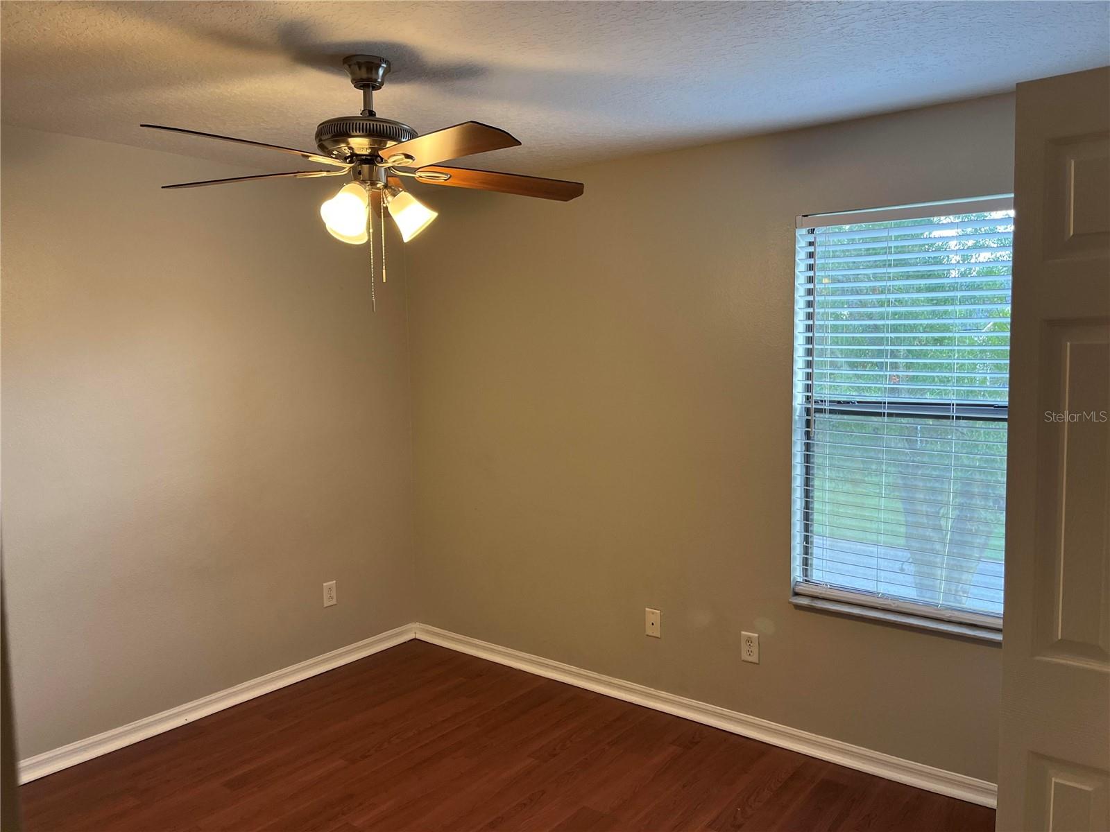 RESERVE/LAKEVIEW CONDO - Residential Lease