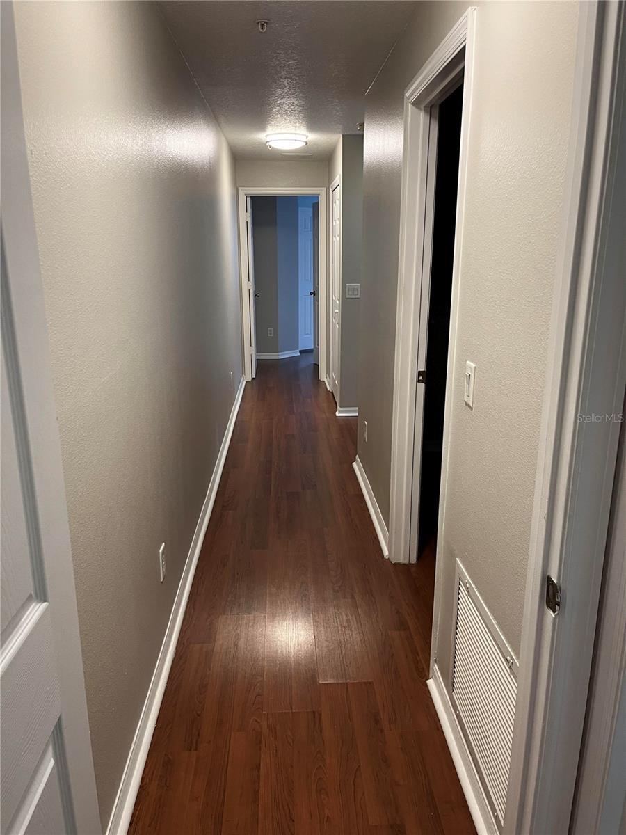 RESERVE/LAKEVIEW CONDO - Residential Lease