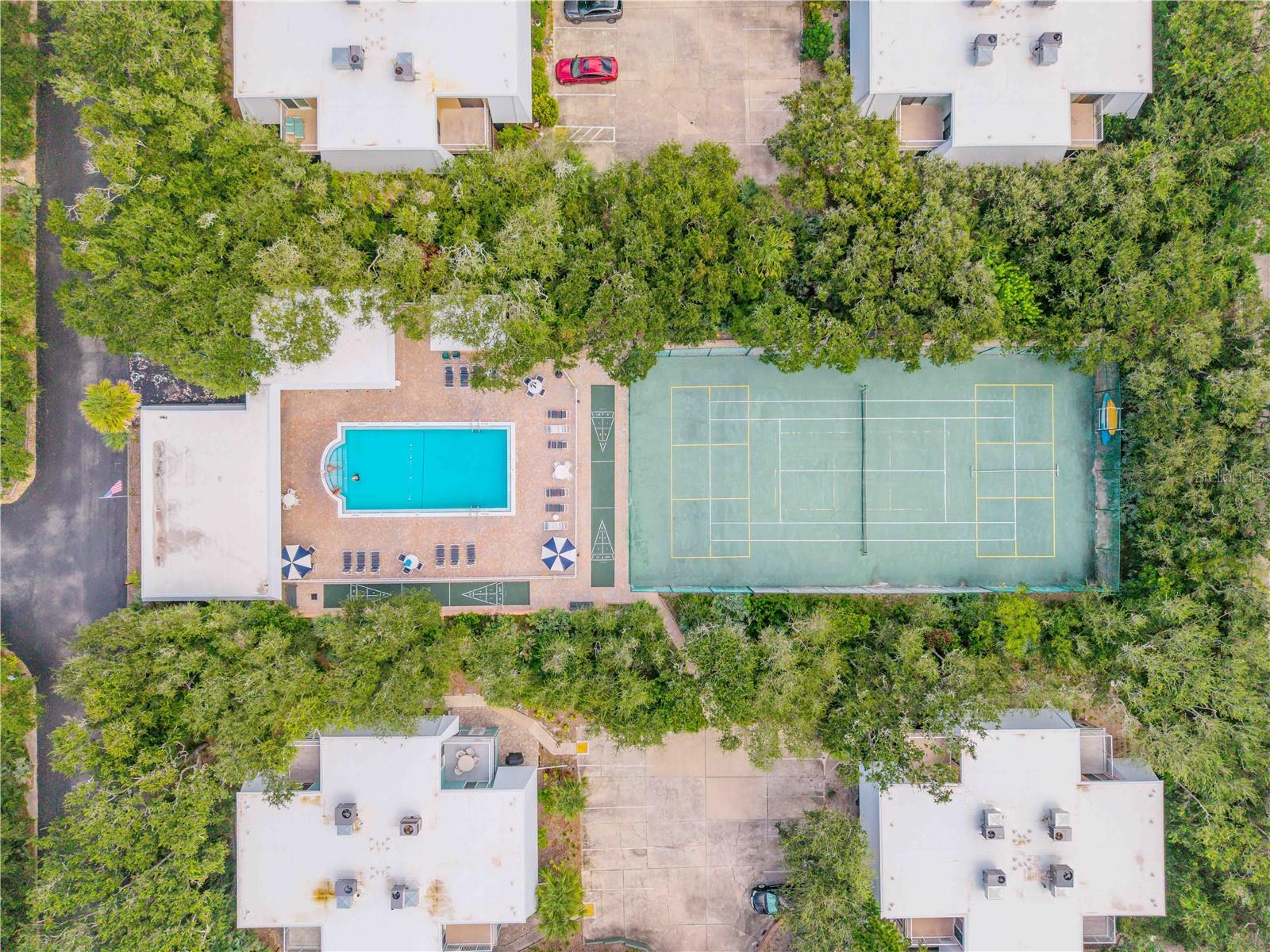 BAHAMIAN CLUB UNITS 01-03 INC - Residential