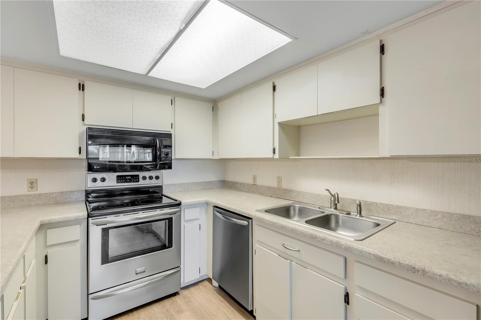 BAHAMIAN CLUB UNITS 01-03 INC - Residential