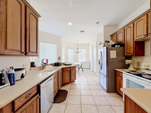 Tiny photo for 38634 Lakeview Walk, Lady Lake, FL 32159 (MLS # TB8562561)