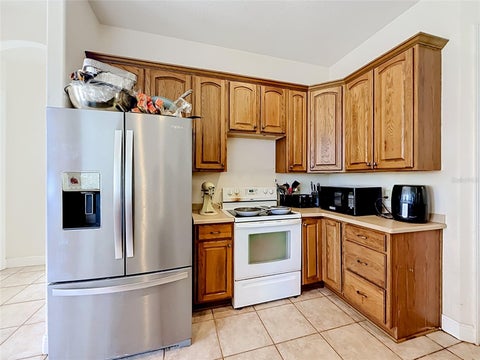 Tiny photo for 38634 Lakeview Walk, Lady Lake, FL 32159 (MLS # TB8562561)