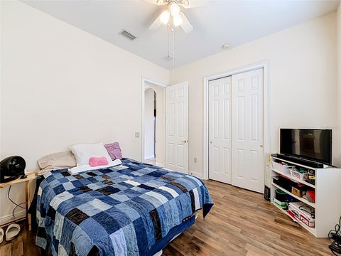 Tiny photo for 38634 Lakeview Walk, Lady Lake, FL 32159 (MLS # TB8562561)