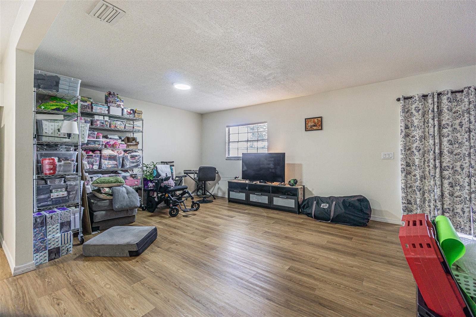ROACH SUB - Residential