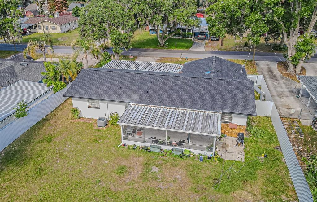 Photo of 402 Eunice Drive, Plant City, FL 33563 (MLS # TB8507288)