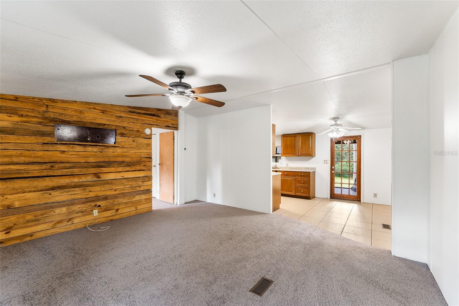 WILLISTON HIGHLANDS - Residential