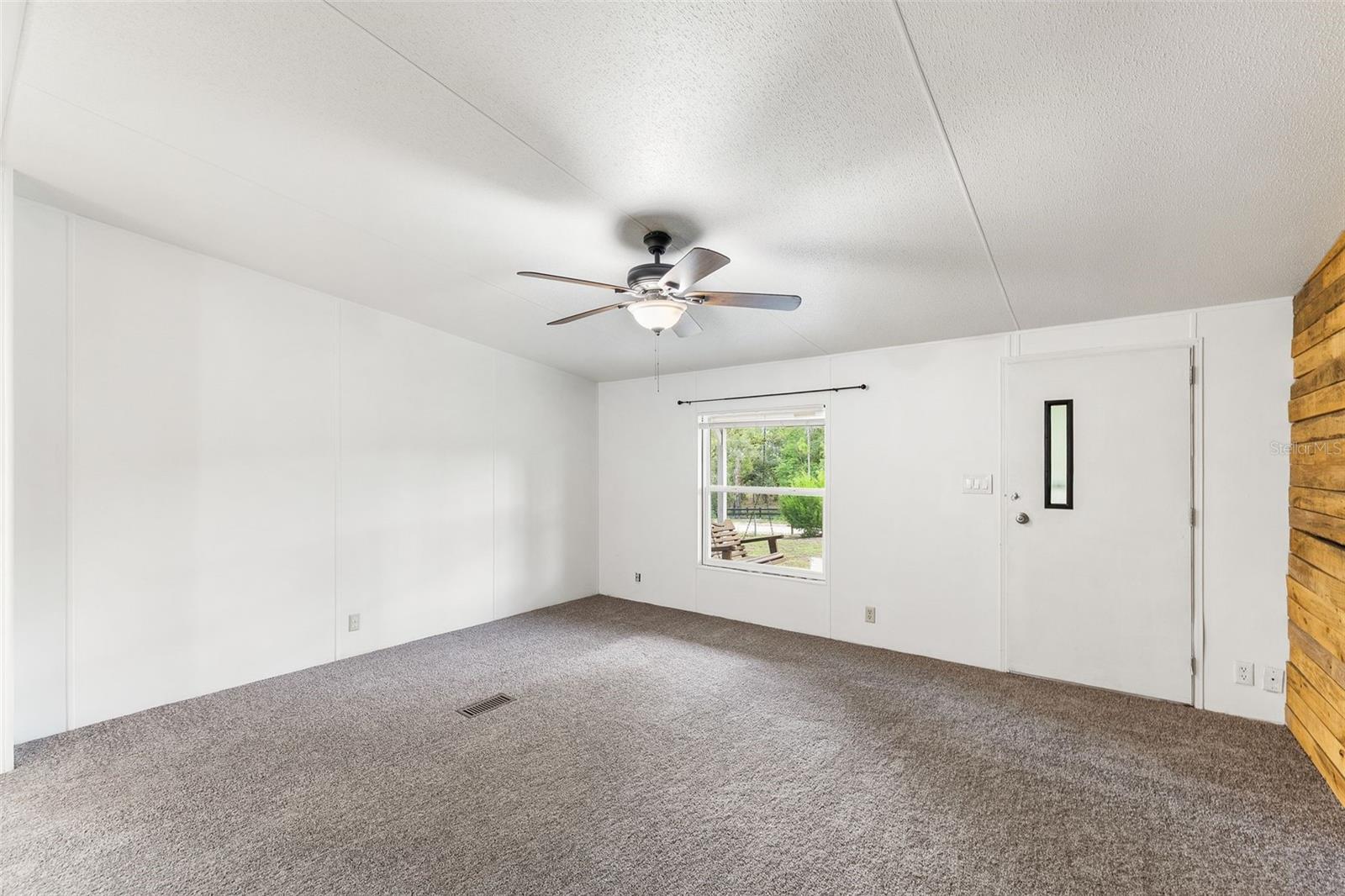 WILLISTON HIGHLANDS - Residential