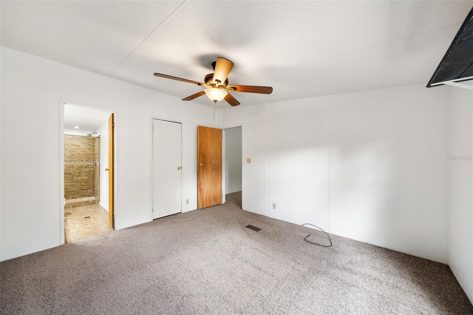 WILLISTON HIGHLANDS - Residential