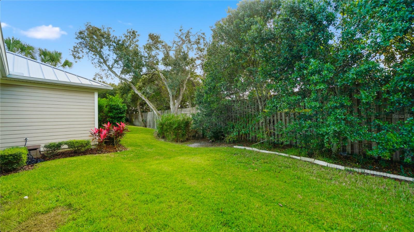 OAK HAMMOCK - Residential