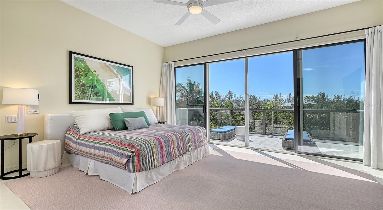 BAY ISLES - Residential