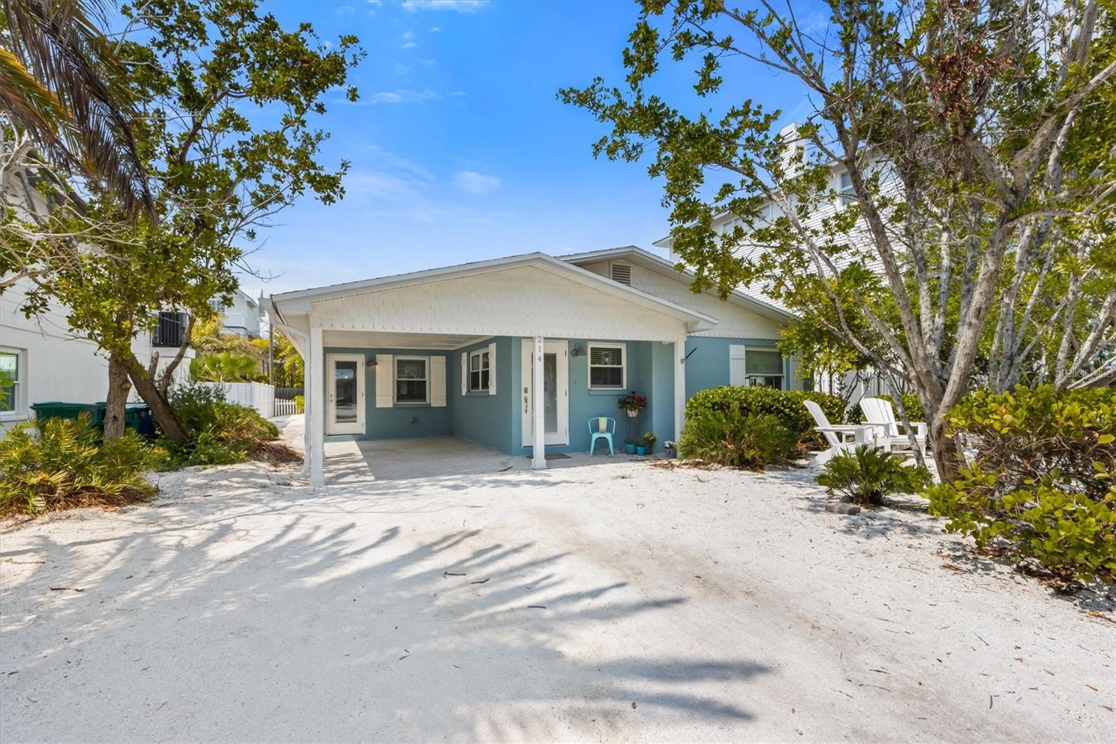 214 PALM AVENUE