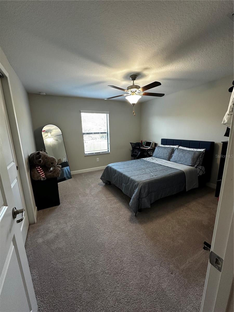 HIDDEN OAKS TWNHMS - Residential Lease