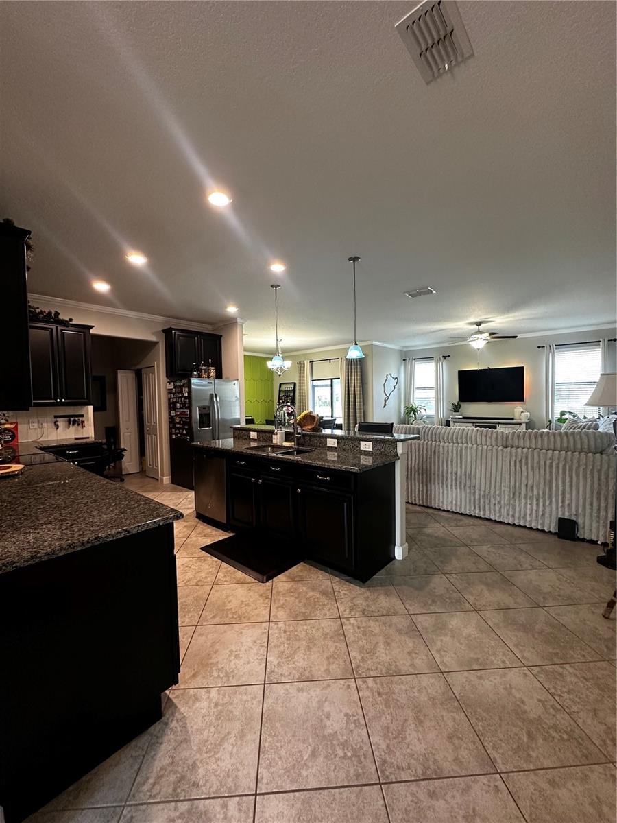 HIDDEN OAKS TWNHMS - Residential Lease