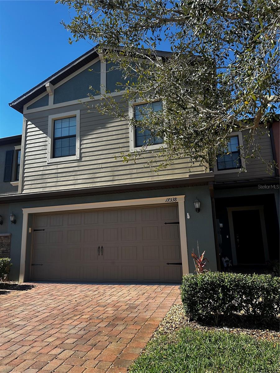Welcome to this charming rental opportunity in the heart of Lutz, FL. Gated community with private entrance. Well-appointed living spaces spanning across a generous floor area. 3 bedrooms and two full bathrooms upstairs, half bath downstairs. Loft area upstairs that can transform into comfy movie room! With convenient access to the veterans expressway for Tampa International Airport.
Monthly lease payments includes all utilities/fees/HOA dues except electric and internet (tenant responsibility), allowing for flexibility in managing your budgets. Washer/dryer included in unit. House does not come furnished. Private gated neighborhood is pet friendly!
Don’t miss your chance on this wonderful property! Contact today for more details or to schedule a viewing! All potential tenants are subject to credit/background check. Tenants are not allowed to modify the interior spaces.