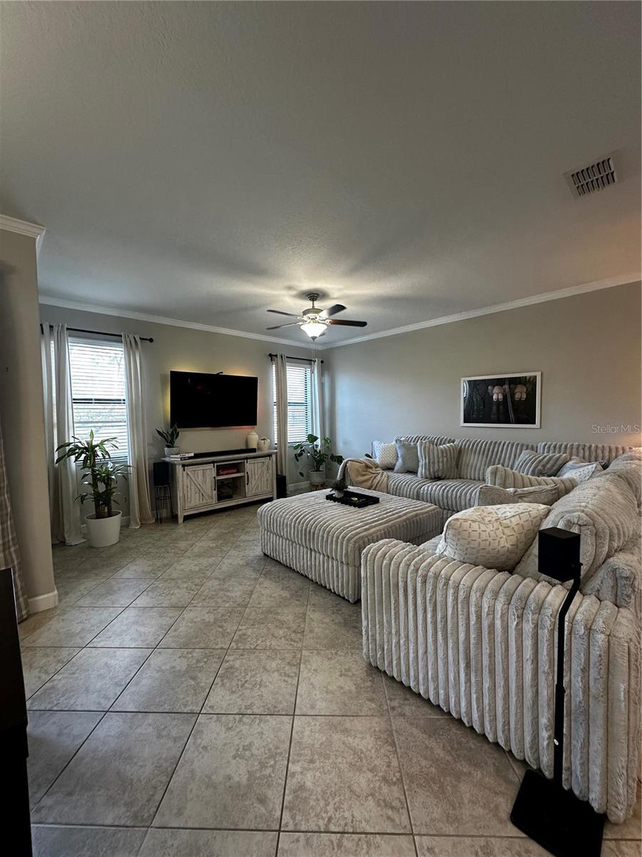 HIDDEN OAKS TWNHMS - Residential Lease