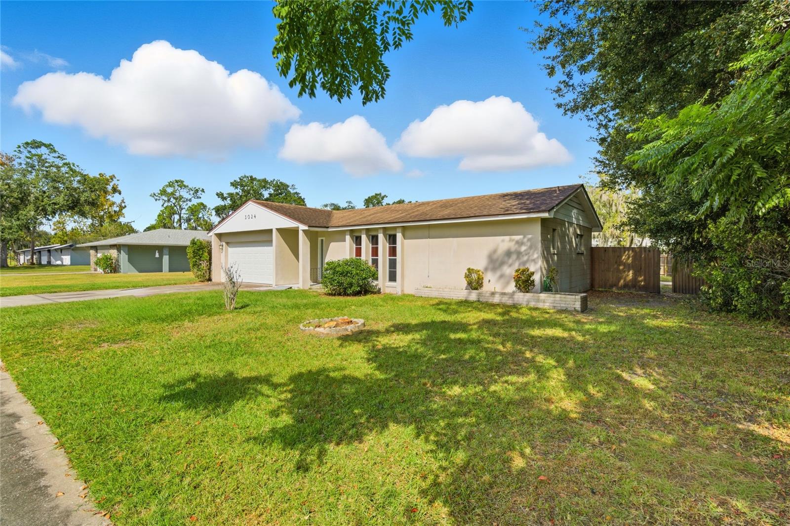 IMPERIALAKES PH ONE - Residential