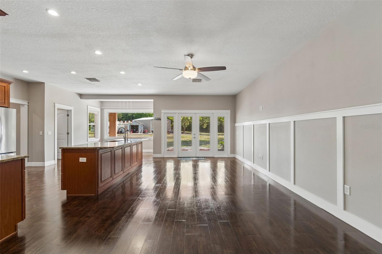 ACREAGE - Residential