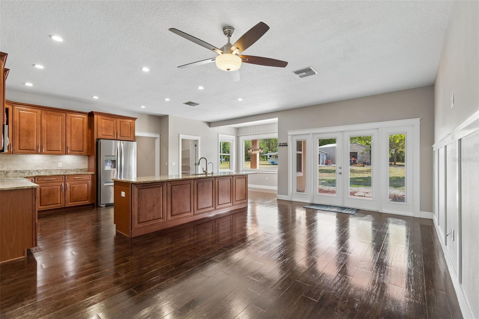 ACREAGE - Residential