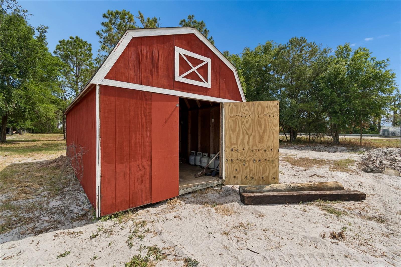 ACREAGE - Residential